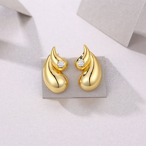 18K Gold Plated 2.5mm Round Diamond Teardrop Stud Earrings