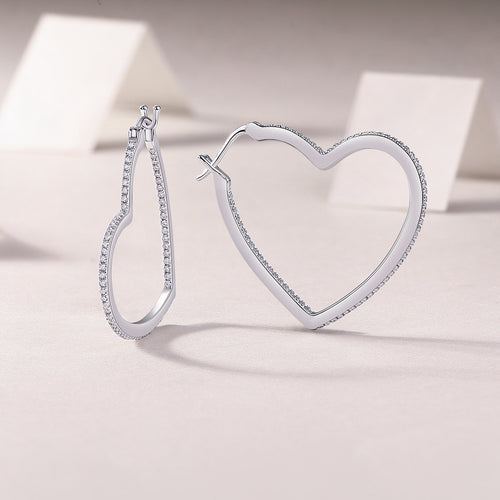 18K White Gold Heart-Shaped Earrings with Diamonds