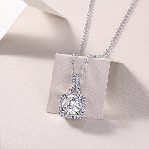 18K White Gold Shimmering Square-Shaped 1 Carat Round Diamond Pendant Necklace