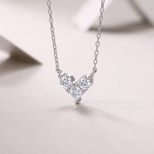 18K White Gold Heart-Shaped Pendant Necklace with Three Diamonds for Women