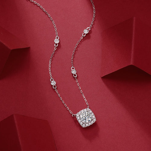 18K White Gold 1 Carat Square Diamond Pendant Necklace for Women