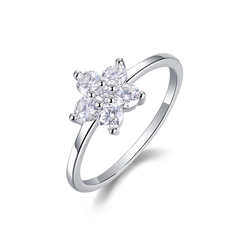 18K White Gold Romantic Flower Diamond Engagement Ring for Women