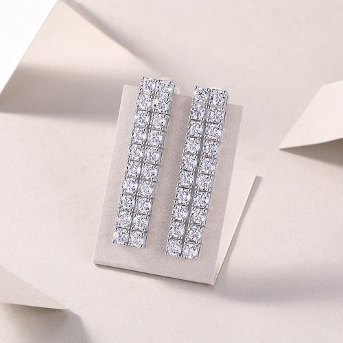 18K White Gold Rectangular Stud Earrings with 40 Pieces of 3mm Round Diamonds