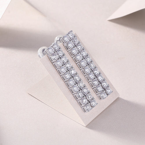 18K White Gold Rectangular Stud Earrings with 40 Pieces of 3mm Round Diamonds