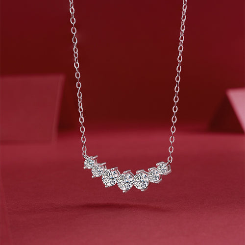 18K White Gold Pendant Necklace with Seven Sparkling Round Diamonds