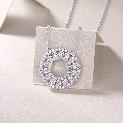 Sparkling 18K White Gold Circle Pendant Necklace with Diamonds for Women