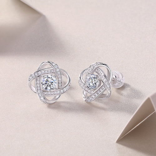 18K White Gold Interwoven Circle Design Diamond Stud Earrings (0.5 CT Each)