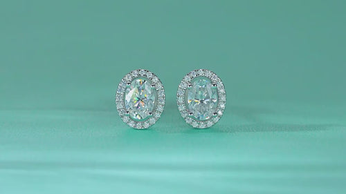 18K White Gold Circular Halo 1 Carat Moissanite Stud Earrings